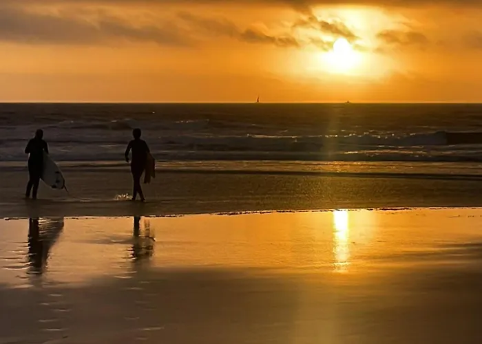 Surf Vista - Da Areia Branca * Lourinha (Lisbon)