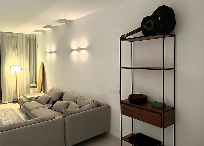 Surf Vista - Da Areia Branca * Lourinha (Lisbon)