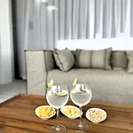Surf Vista - Da Areia Branca Lourinhã
