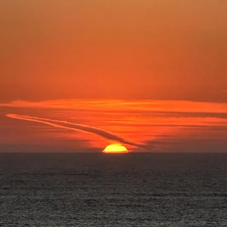 Surf Vista - Da Areia Branca Lourinhã
